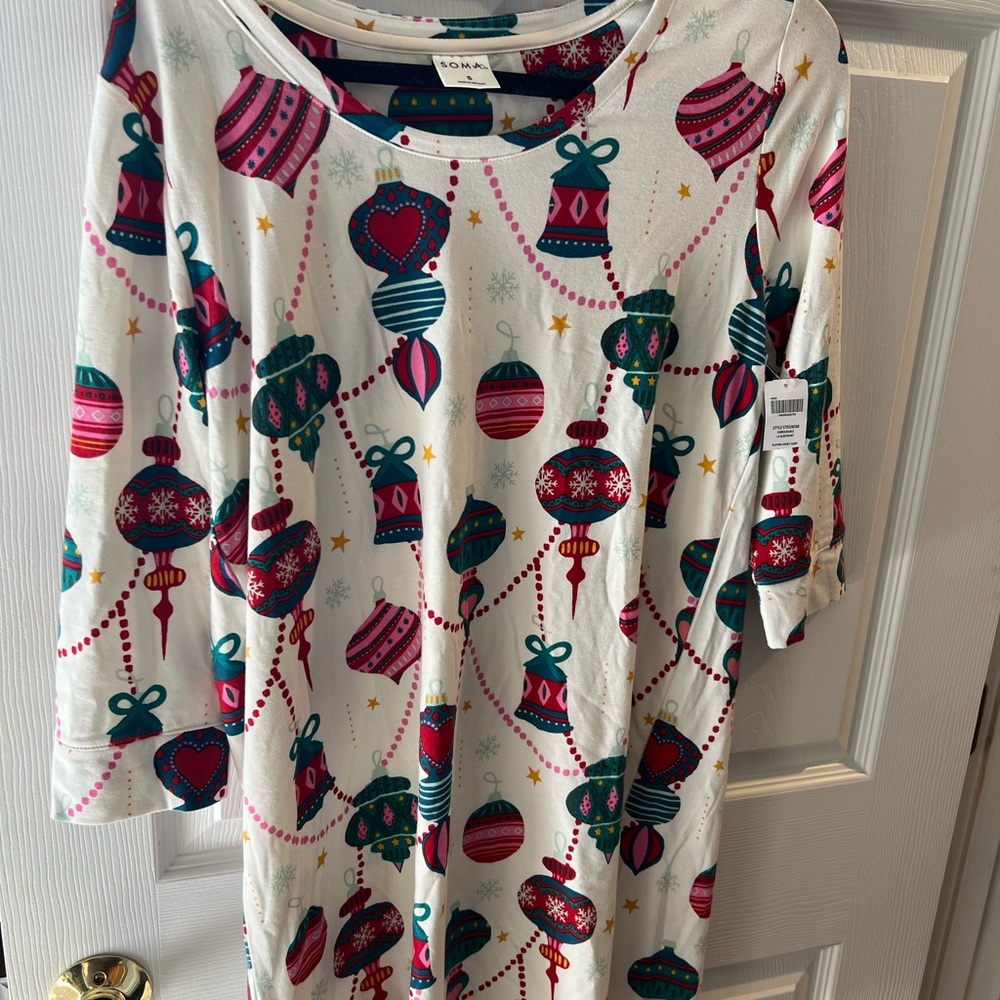 NWT Soma Colorful Ornament Print sleep dress